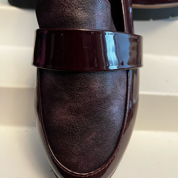 NWOT Laca Ferri Deep Burgundy Colored Womans Loafers!! - Picture 4 of 10